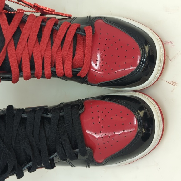 Jordan 1 Retro High OG Patent Bred shoes - Picture 6 of 16